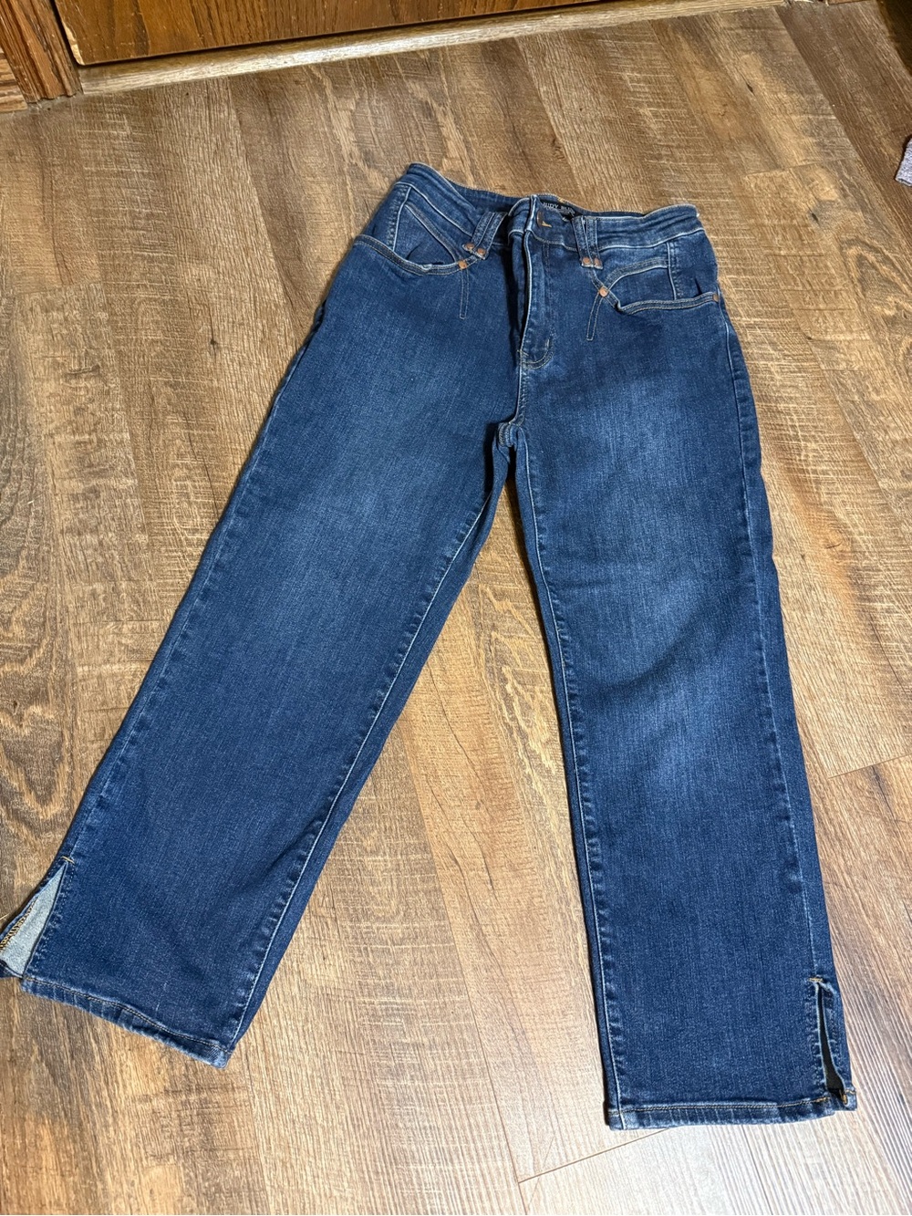 Judy Blue Dark Blue Cropped Straight-Leg Jeans
